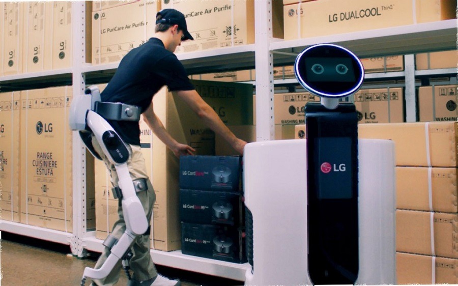 LG quiere convertirte en Iron Man gracias al LG CLOi Suitbot