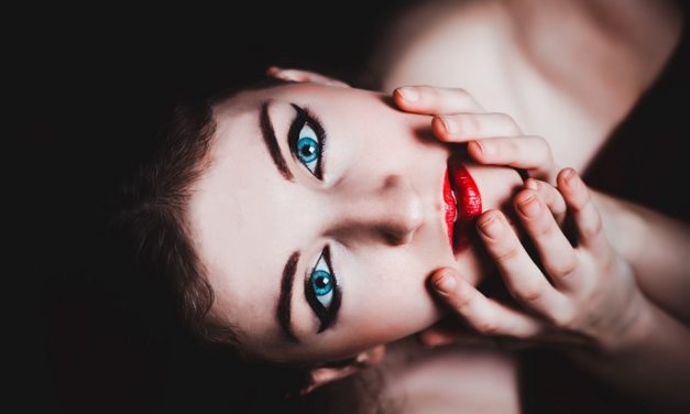 L’Oreal permitirá probar el maquillaje a través de Facebook