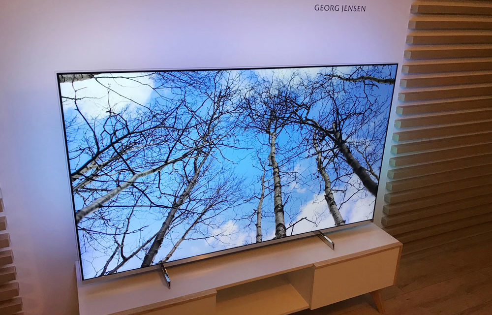 Philips 9104, televisor de diseño con Ambilight a 3 lados