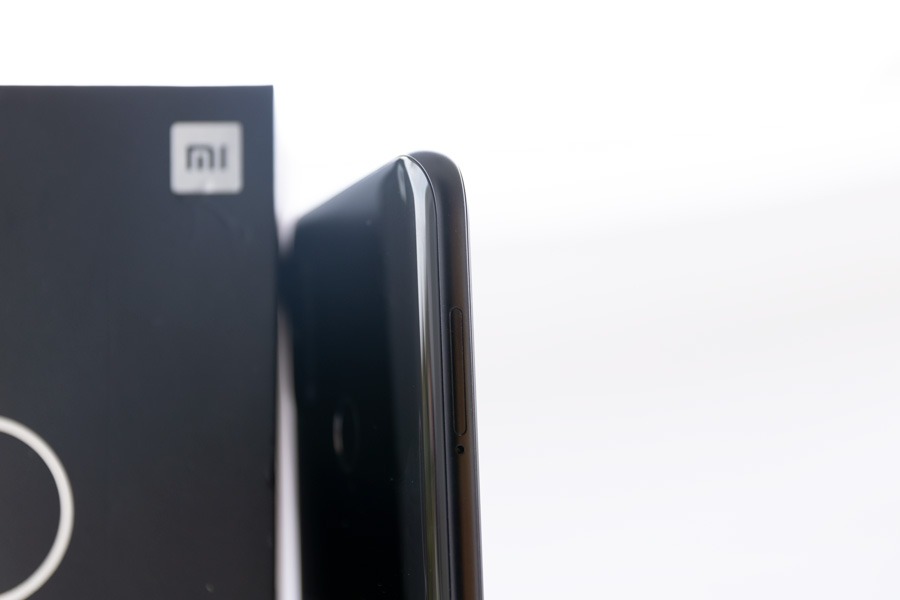 hemos probado Xiaomi Mi 8 acabado curvado