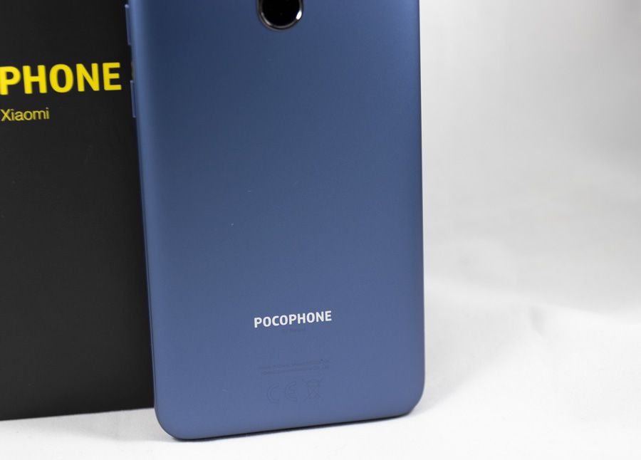 hemos probado POCOPHONE F1 detalle trasera