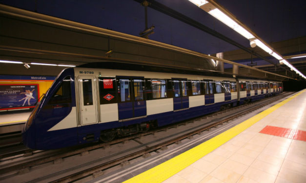 Una tableta de la marca Airis provoca el pánico en el Metro de Madrid