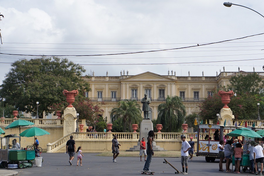 Wikipedia recuperará fotos de las piezas del Museo de Brasil quemado 1 Wikipedia recuperará fotos de las piezas del Museo de Brasil quemado 1