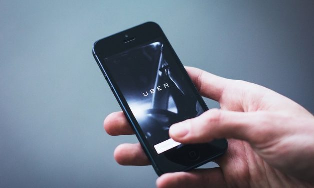 Quién anda detrás de las licencias que sirven para trabajar con Cabify y Uber