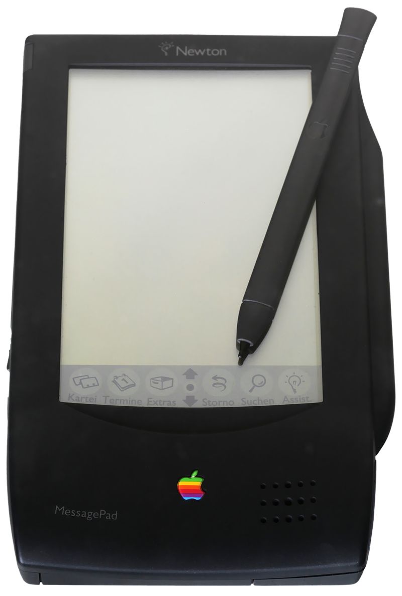 Un patinete a motor y otros 10 cacharros fantásticos de los últimos 100 años 11 Apple Newton original