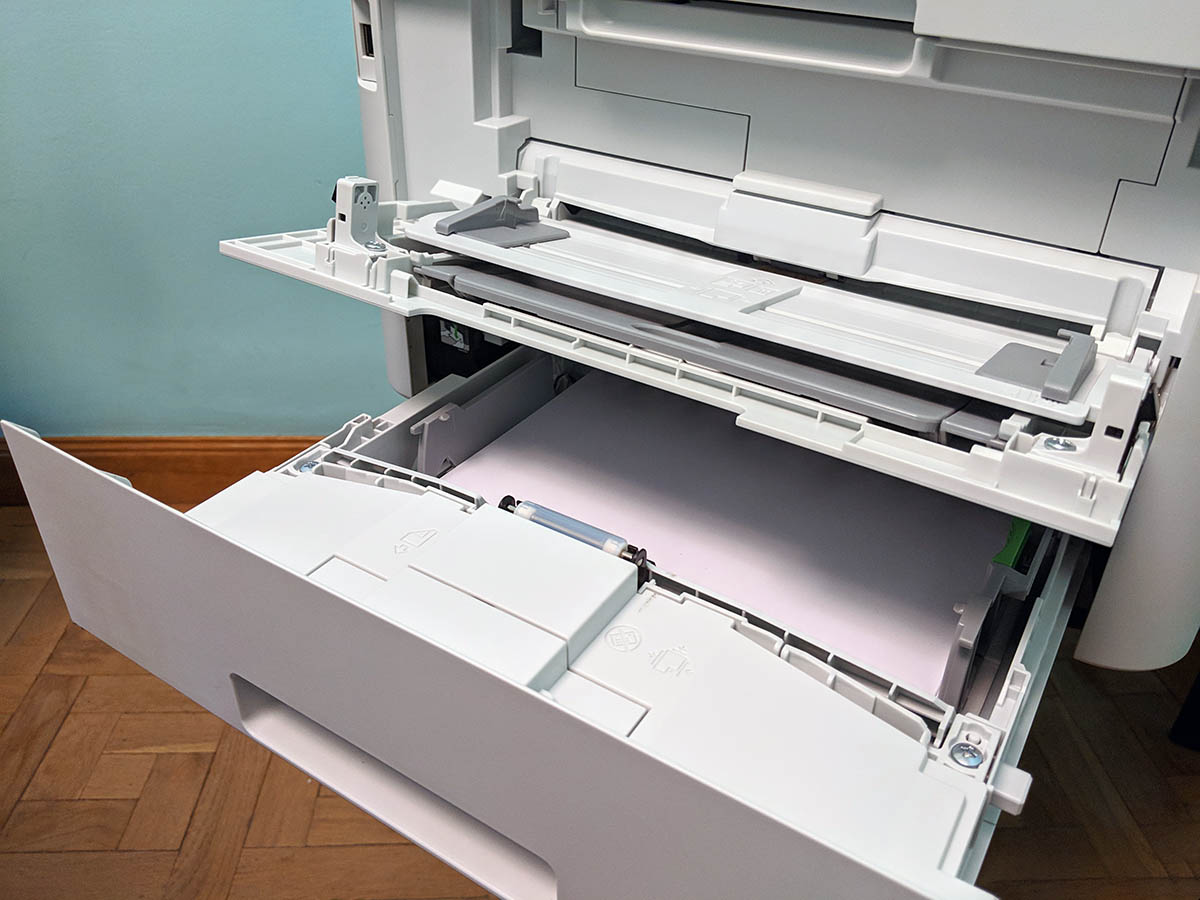 Brother-MFCL3770CDW bandejas de papel