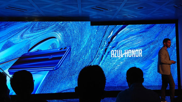 Honor_8X_05