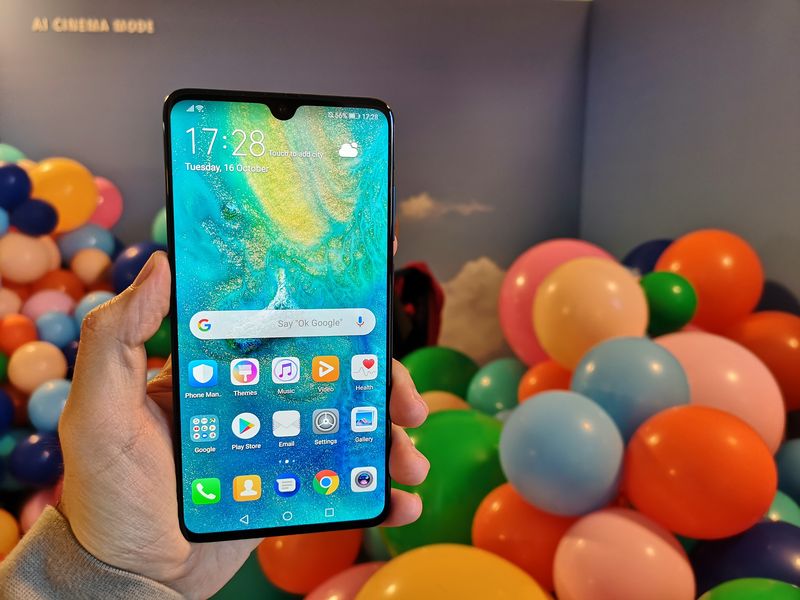 Huawei Mate 20, tres cámaras y más de 6 pulgadas de pantalla