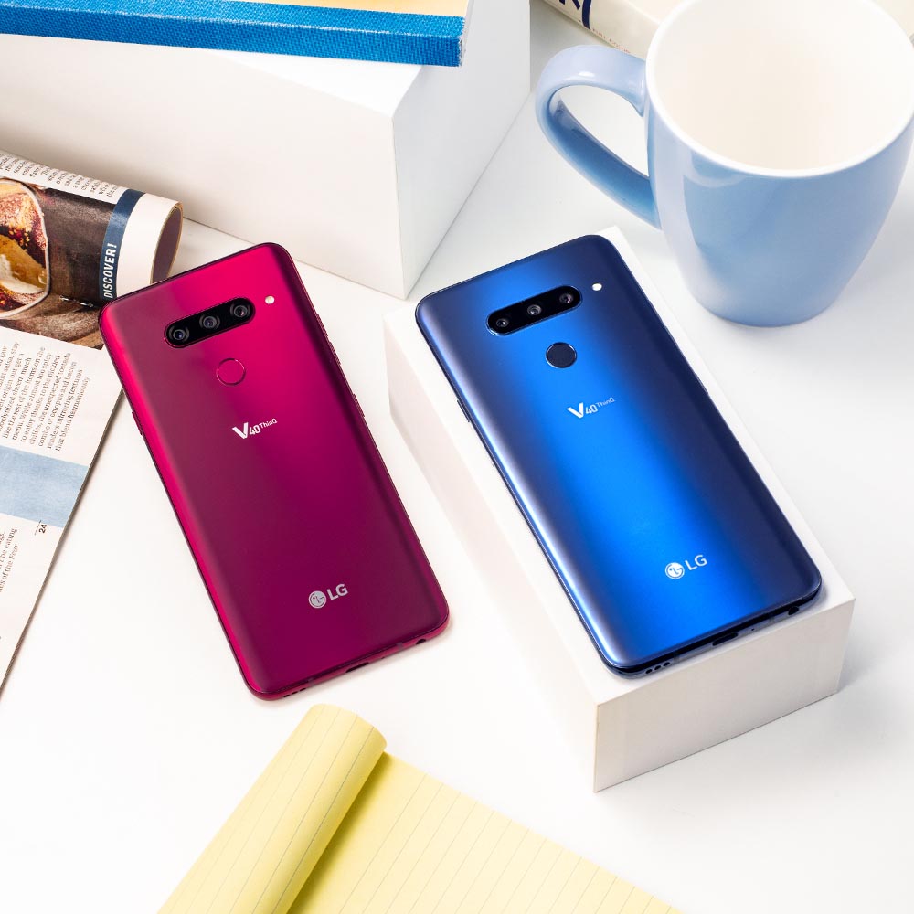 LG V40 ThinQ tonalidades rojo y azul