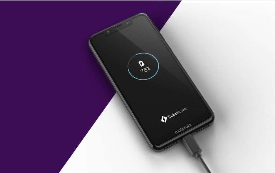 Motorola One, así es el primer móvil de Motorola con Android One 8 motorola one carga
