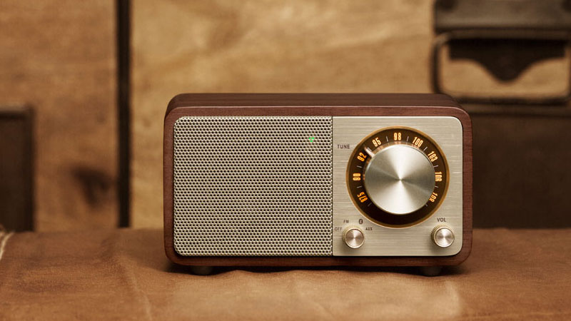 Participa en el concurso de tuexperto.com y llévate esta radio vintage