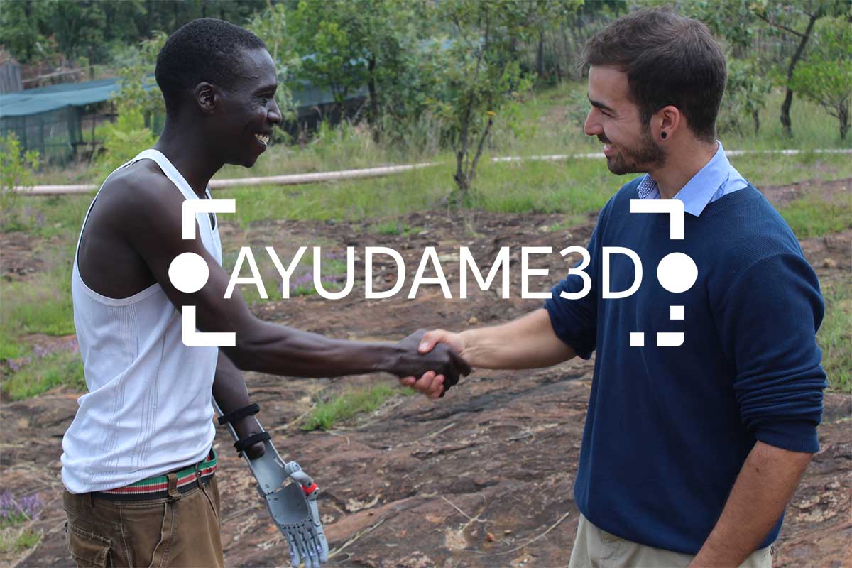Un español fabrica y entrega prótesis 3D gratis por todo el mundo 1 Un español fabrica y entrega prótesis en 3D gratis por todo el mundo