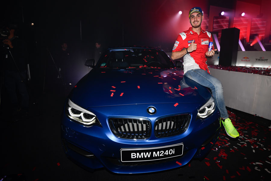final del campeonato del mundo de MotoGP eSport coche