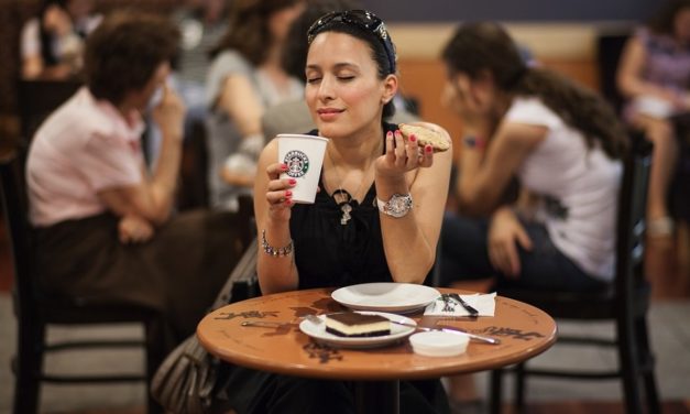 Starbucks bloqueará el porno de sus redes WiFi
