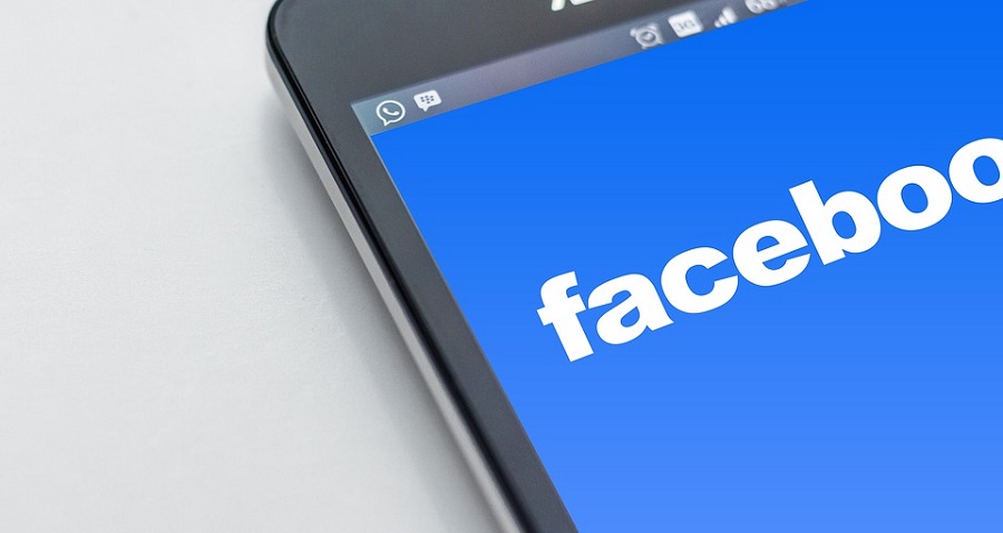 Un fallo en Facebook permite acceder a las fotos de 6,8 millones de usuarios