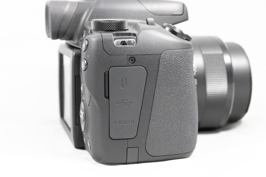 hemos probado Canon PowerShot SX70 HS conectores