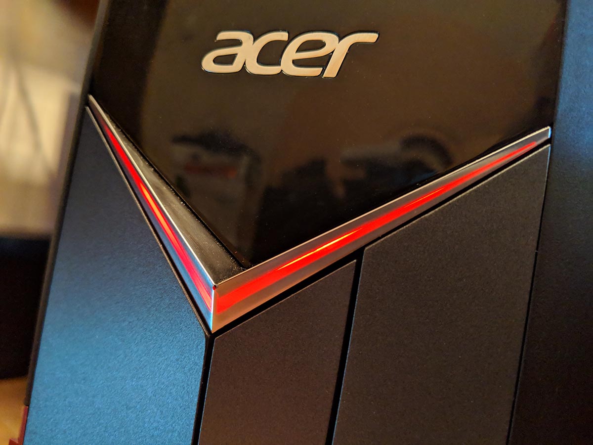 Acer Nitro 50 luces LED