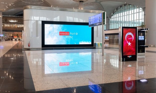 Samsung instala dos pantallas LED de 193 metros cuadrados en el Aeropuerto de Estambul