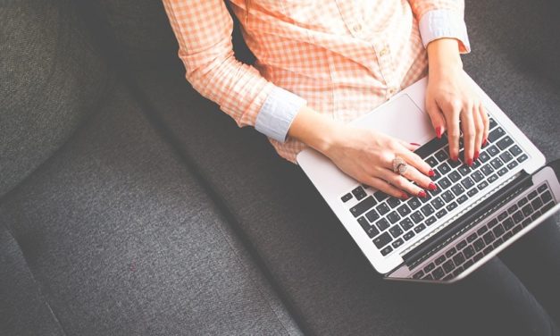 Cómo reclamar la devolución del IRPF de prestaciones de maternidad y paternidad de 2016 y 2017