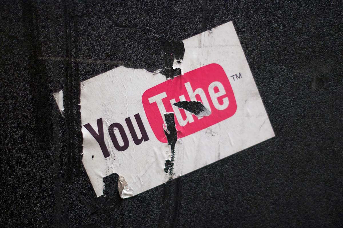 Certaines des plus grandes entreprises du monde suspendent leurs annonces sur YouTube