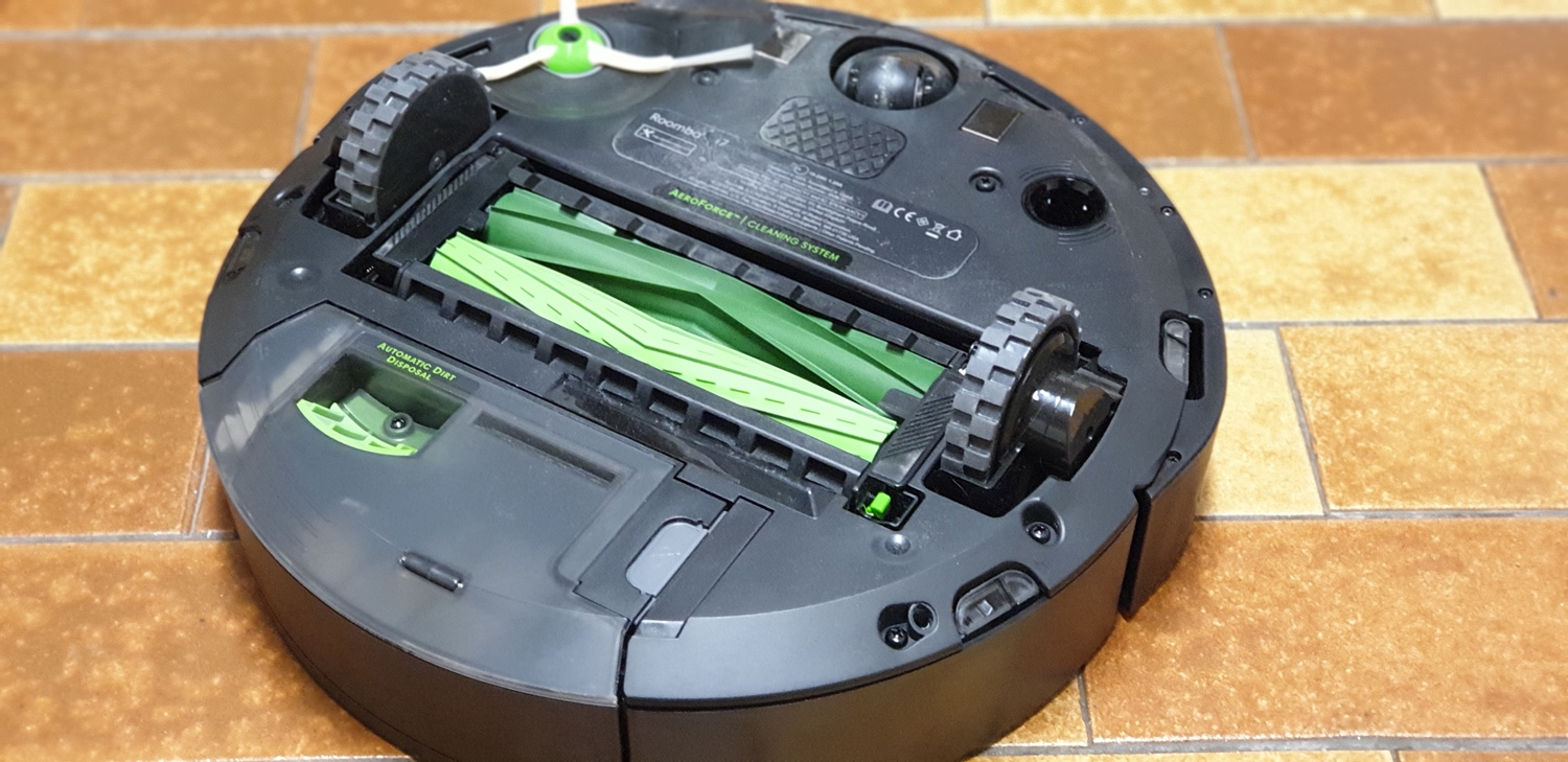 iRobot-Roomba-i7+-parte-inferior02