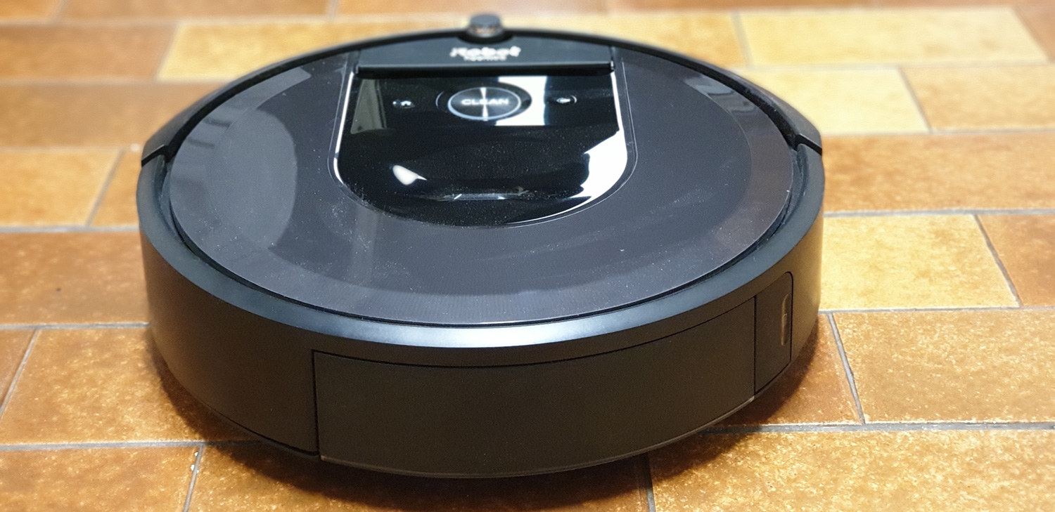 iRobot-Roomba-i7+-robot01