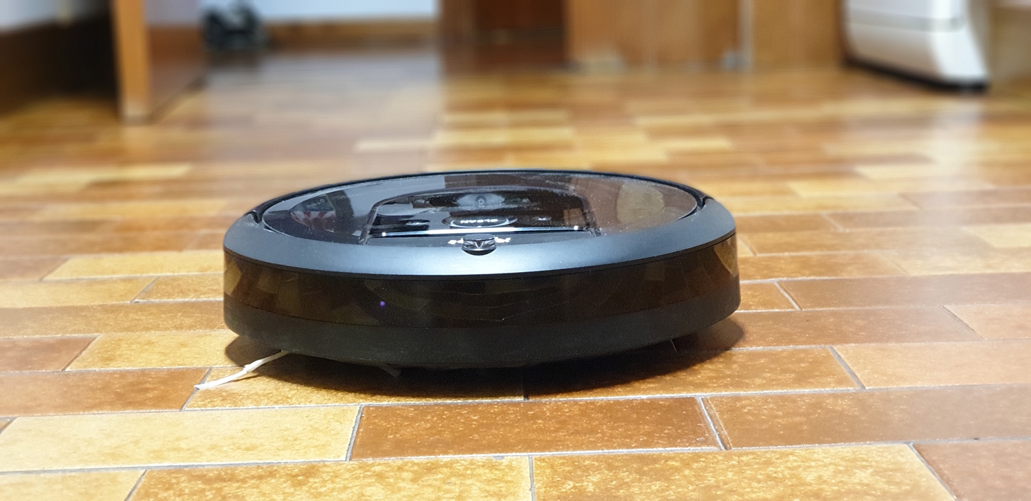 iRobot-Roomba-i7+-robot03