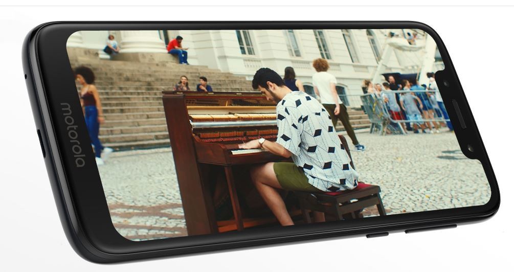 Motorola Moto G7 Play, diseño compacto con muesca en pantalla