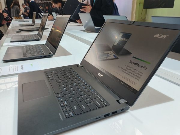 Acer TravelMate P6 1