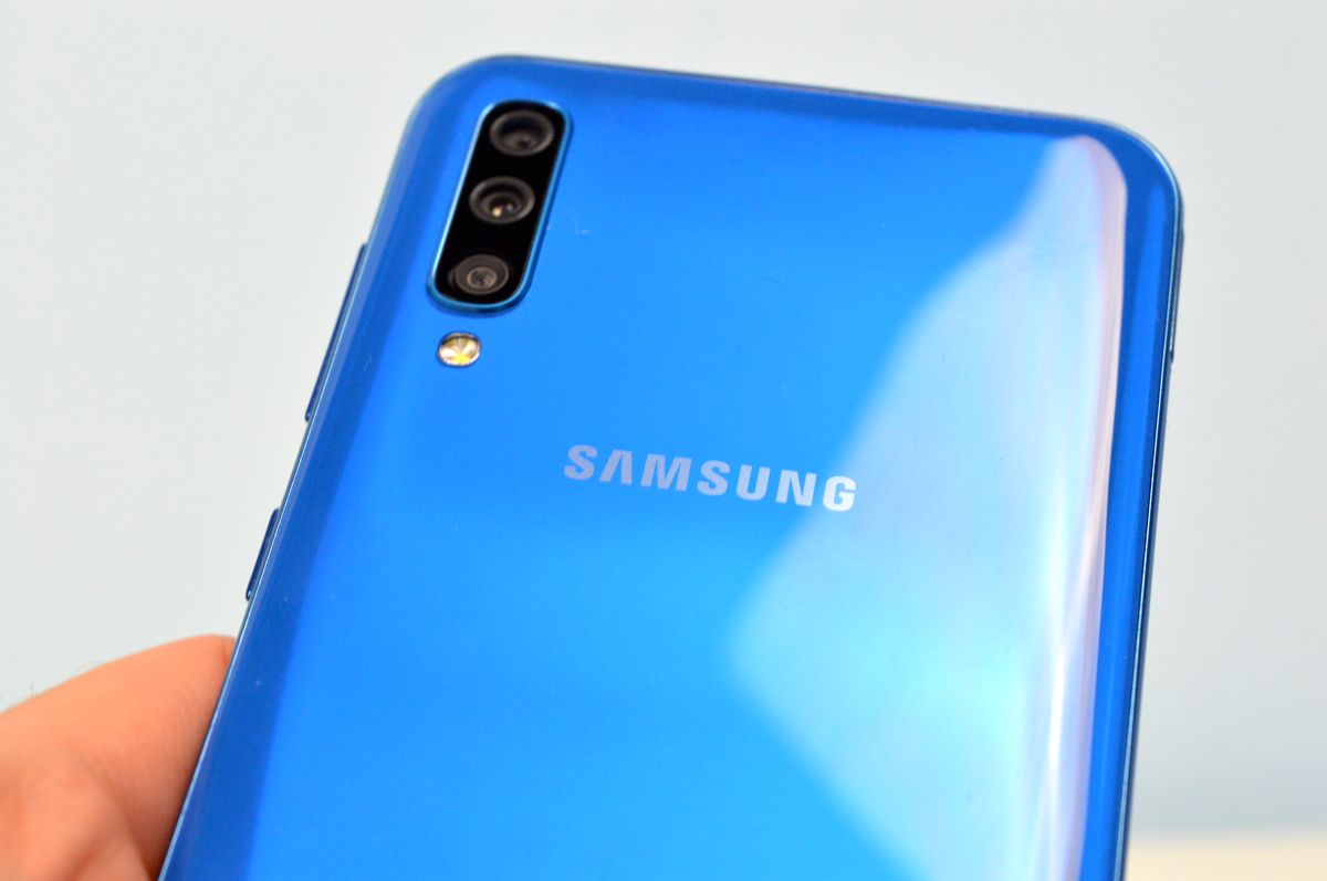 Samsung-Galaxy-A50-21