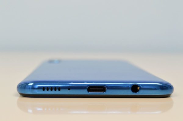 Samsung-Galaxy-A50-22