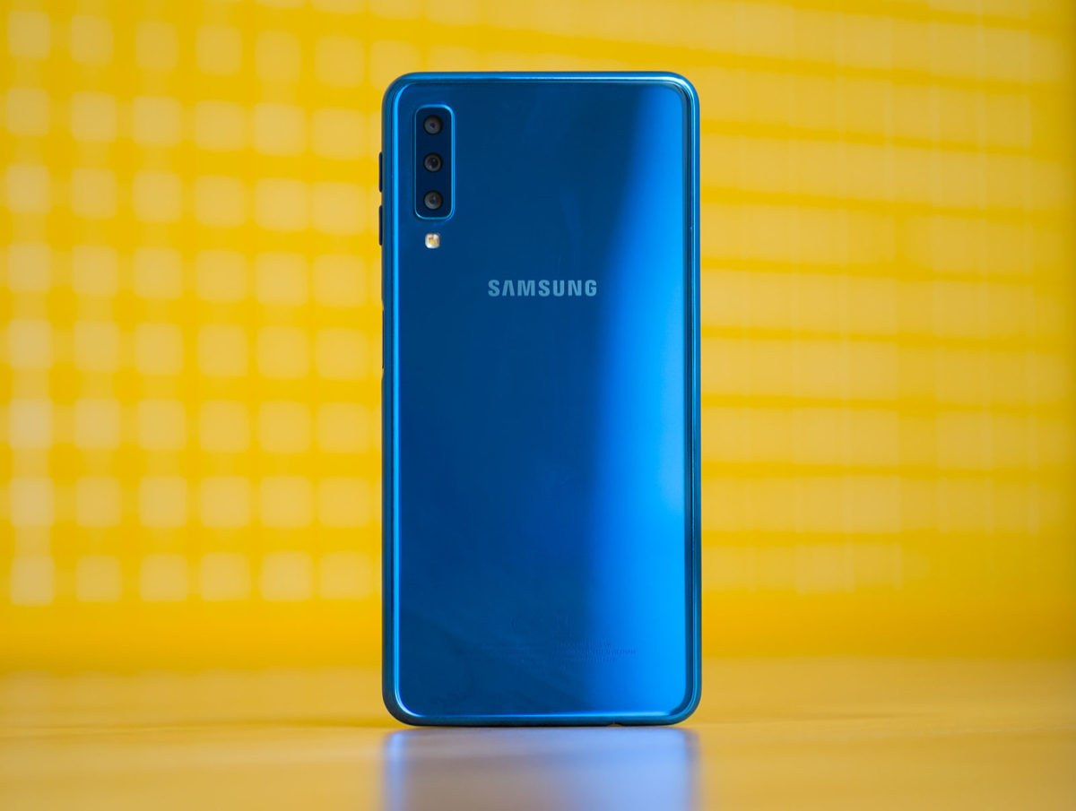 samsung galaxy a7 2018 portada