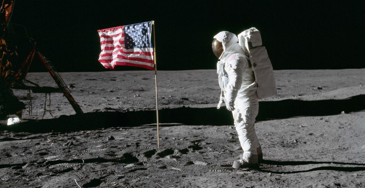50 años después del hombre, la NASA anuncia que enviará una mujer a la Luna