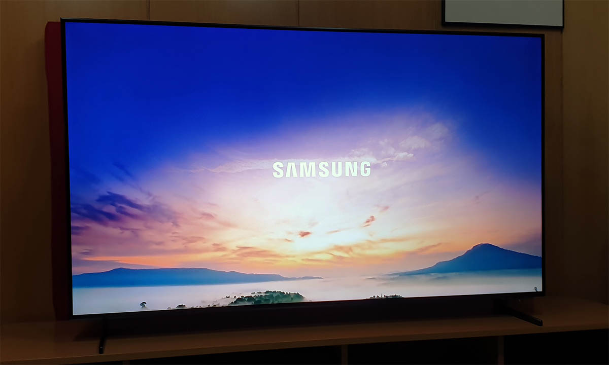 Samsung Q900R