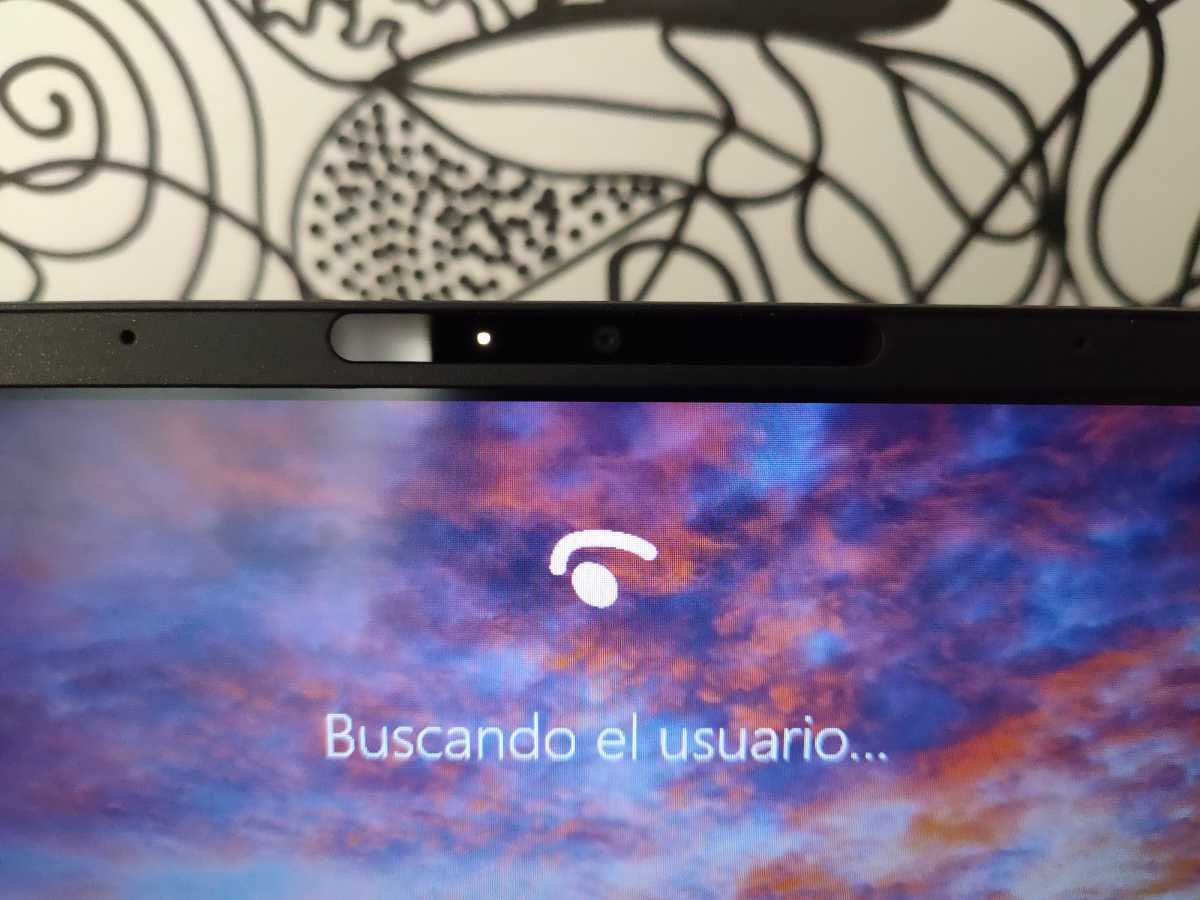 Asus ZenBook 14 UX433; análisis de un portátil elegante y compacto