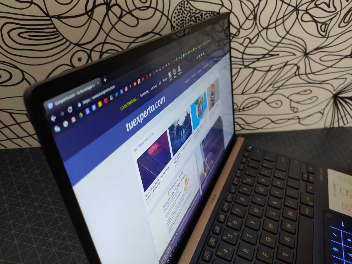 Asus ZenBook 14 UX433; análisis de un portátil elegante y compacto