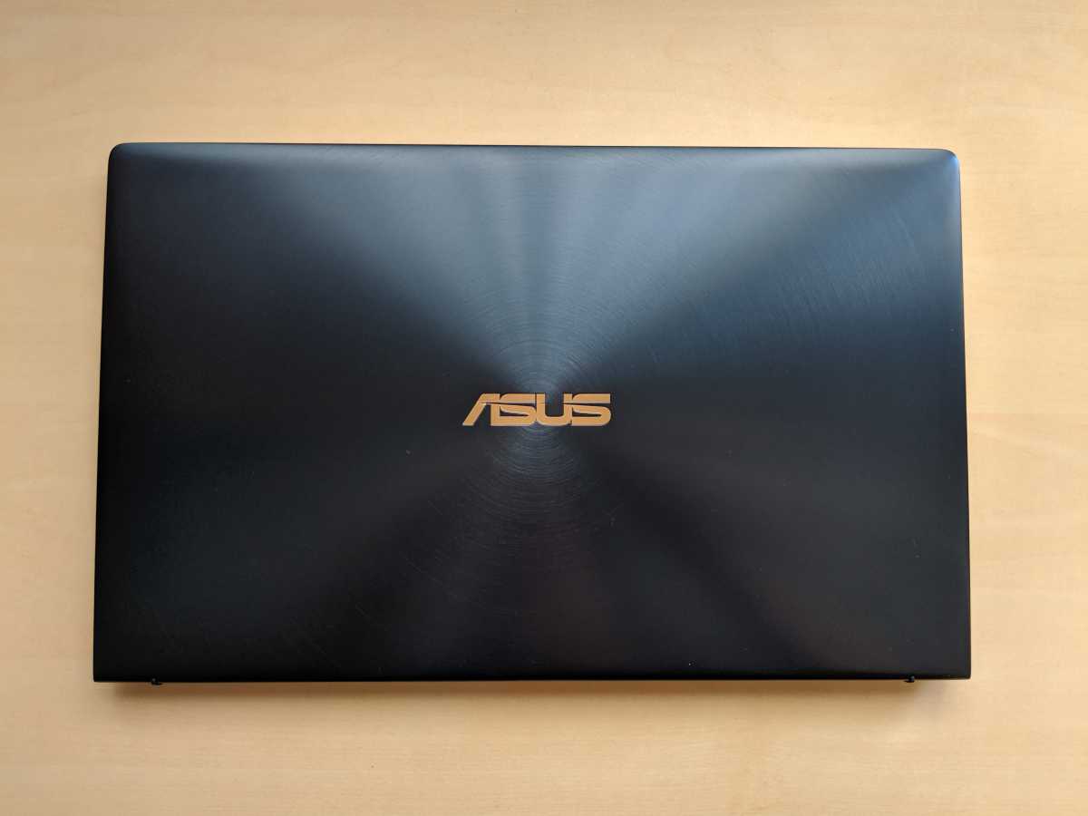 Asus ZenBook 14 UX433; análisis de un portátil elegante y compacto