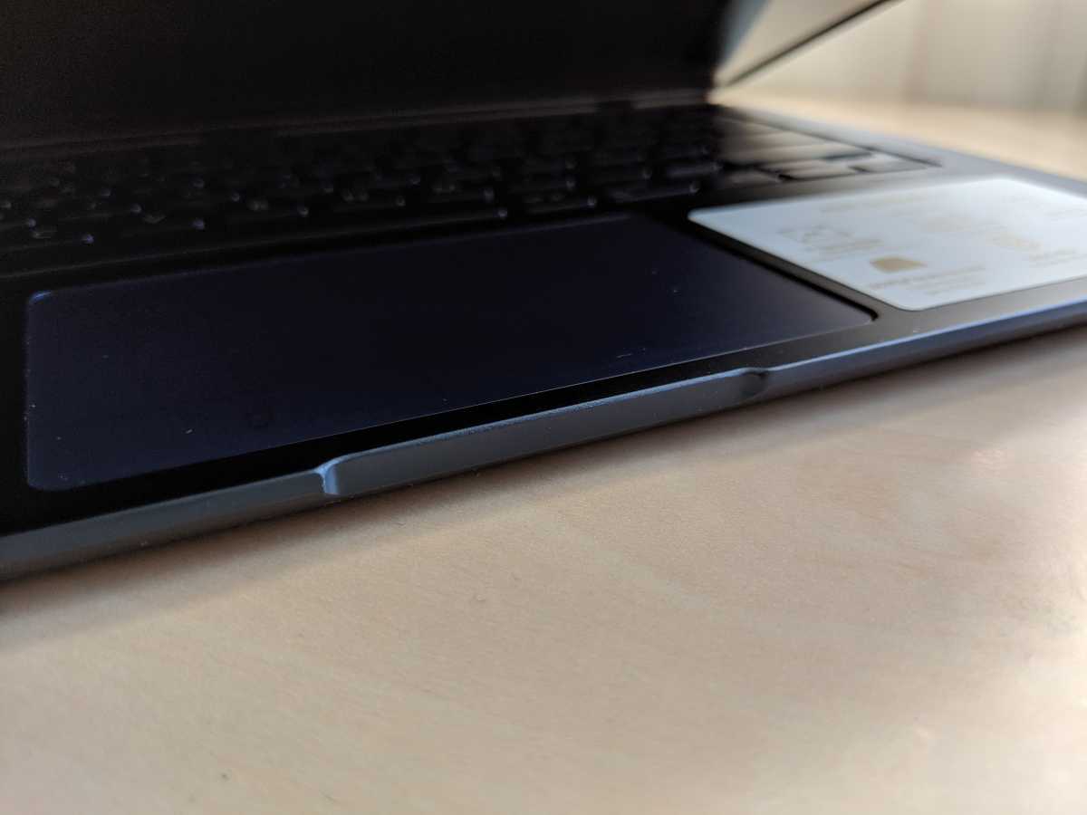 Asus ZenBook 14 UX433; análisis de un portátil elegante y compacto