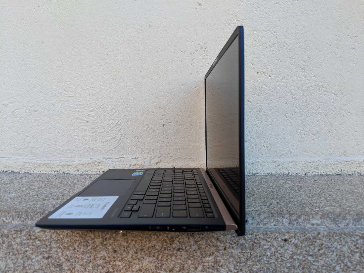 Asus ZenBook 14 UX433; análisis de un portátil elegante y compacto
