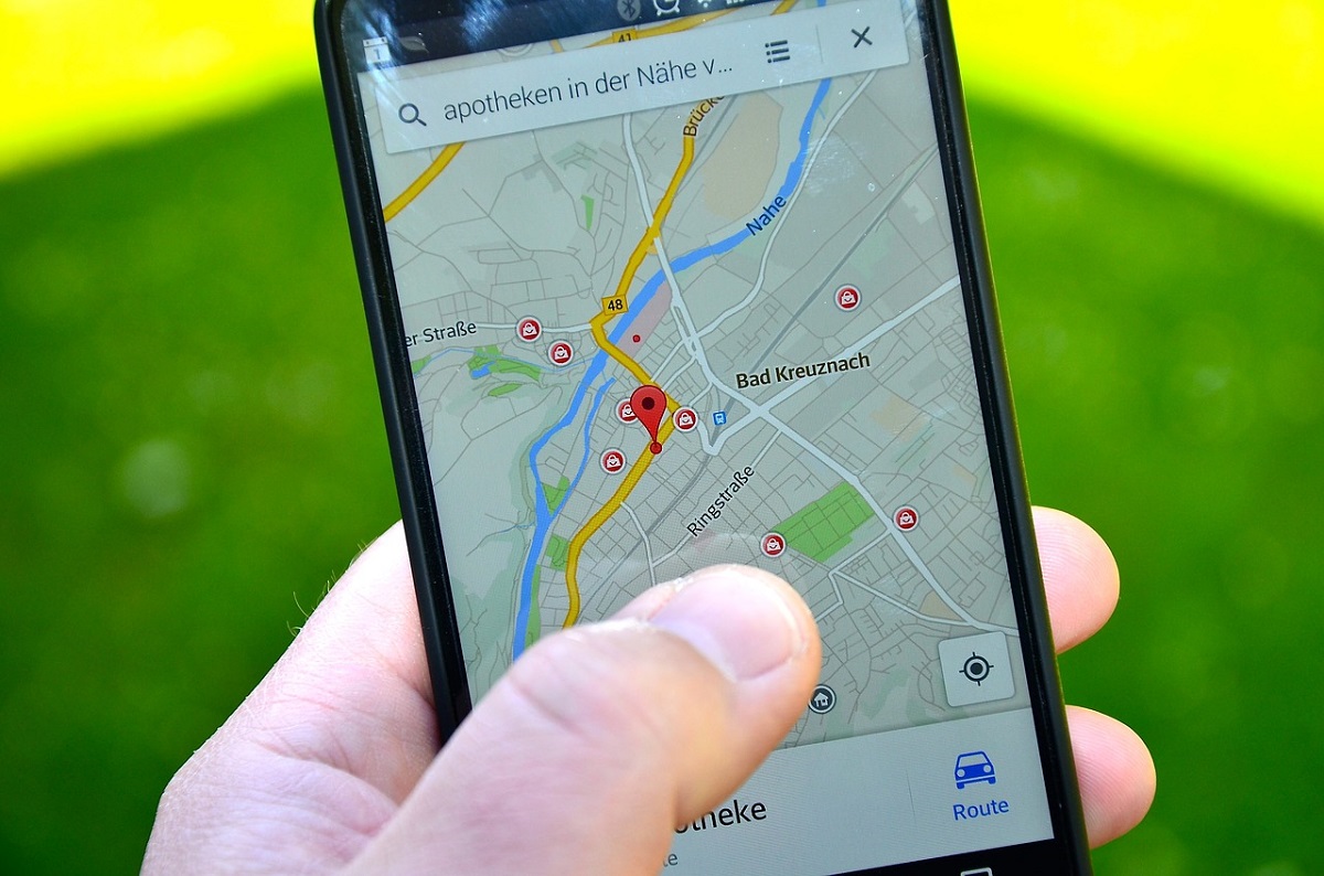 Cómo reportar un error o un establecimiento falso en Google Maps