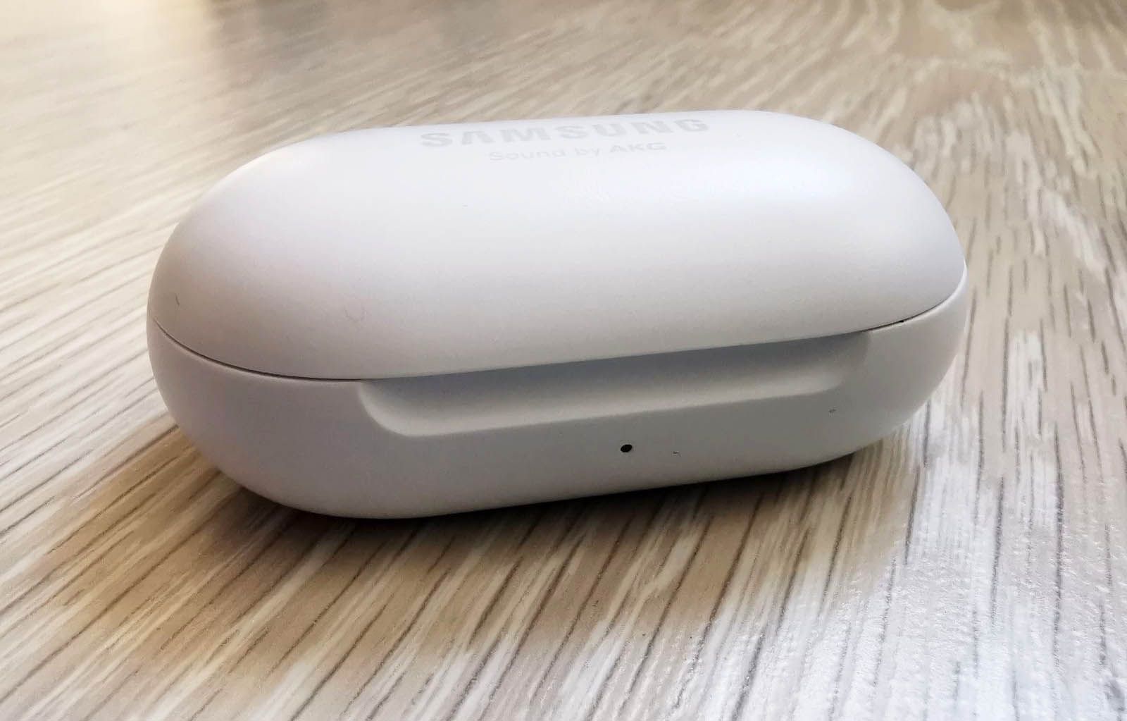 Samsung Galaxy Buds caja de carga