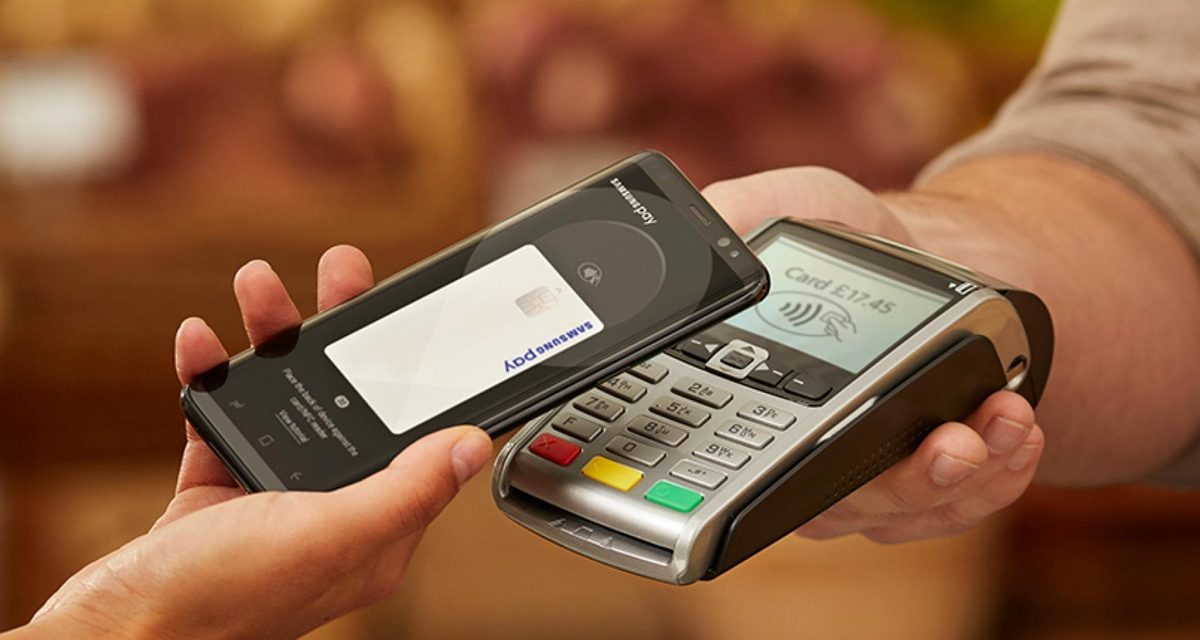 Los clientes de Kutxabank y Cajasur ya pueden pagar con Samsung Pay