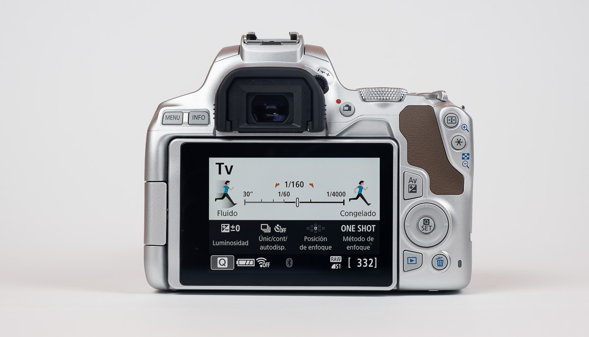 hemos probado Canon EOS 250D pantalla