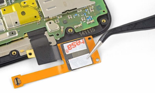 Motorola vende en Europa su kit de auto reparación de móviles
