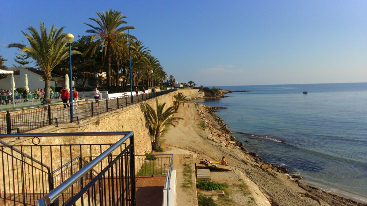 Dos jóvenes mueren por hacerse un selfie en Orihuela