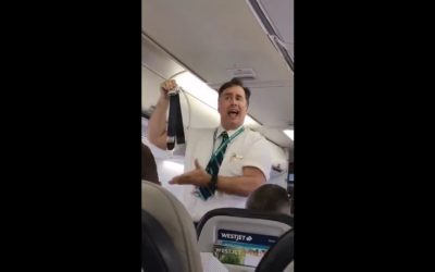 El divertido video del azafato que acumula miles de retuits en Twitter