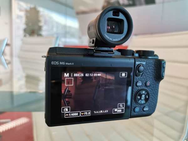 Canon EOS M6 Mark II-12