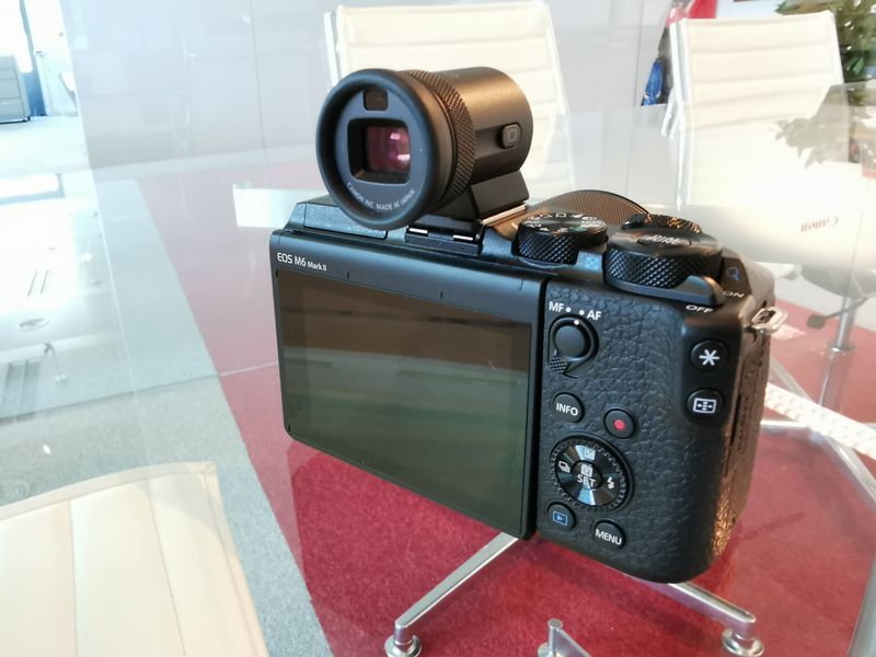 Canon EOS M6 Mark II-19