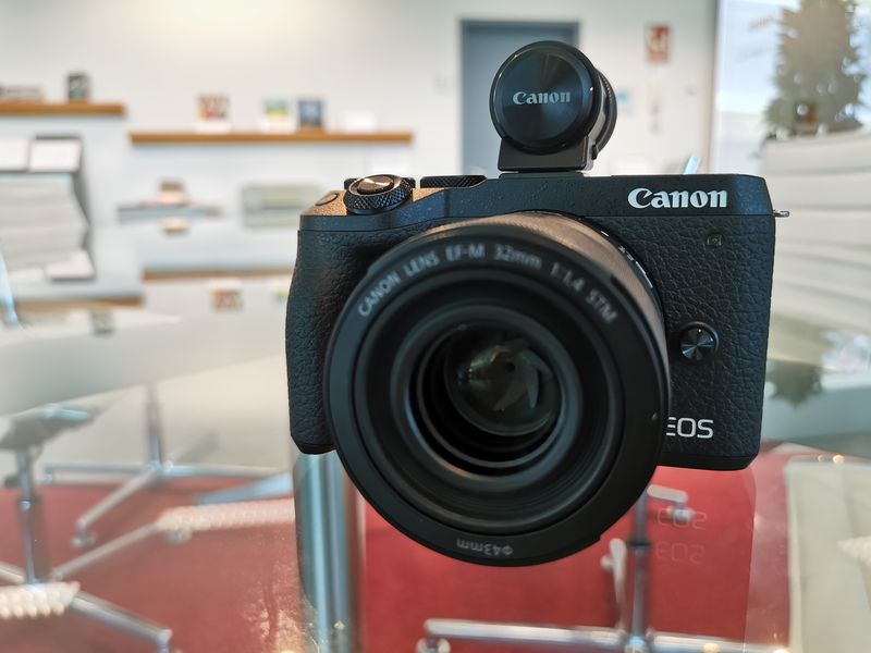 Canon EOS M6 Mark II-2