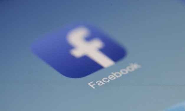 Cómo cambiar el idioma de Facebook y Messenger a español en el móvil
